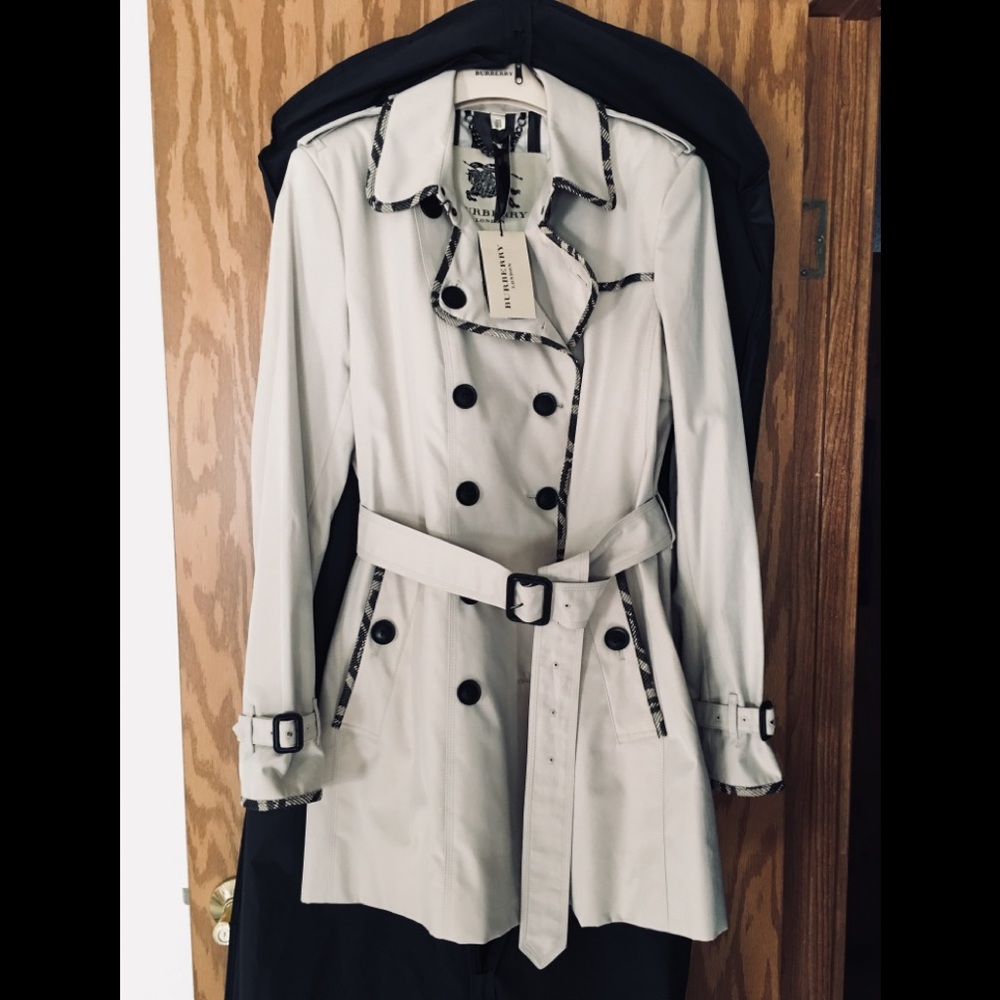 Burberry Mid-Length Trench Coat